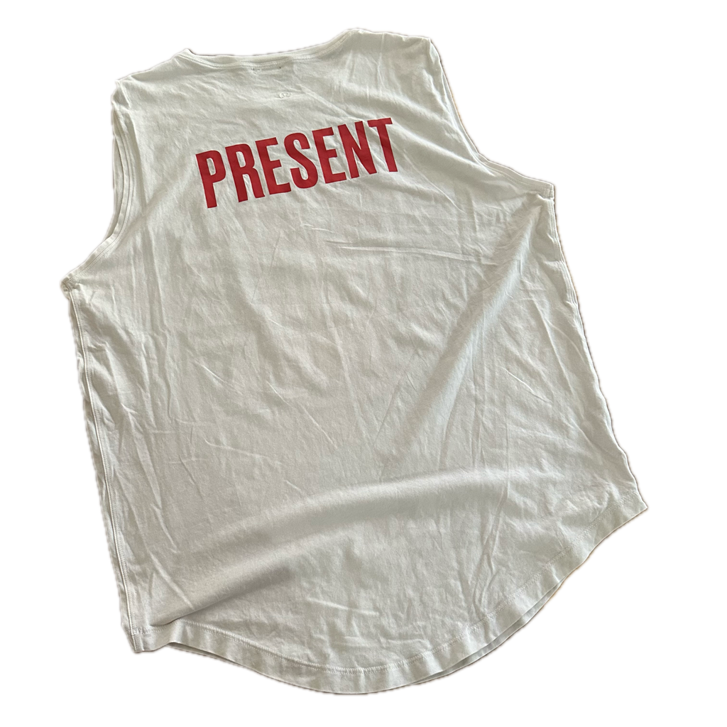 Tank Lululemon L blanca Proud