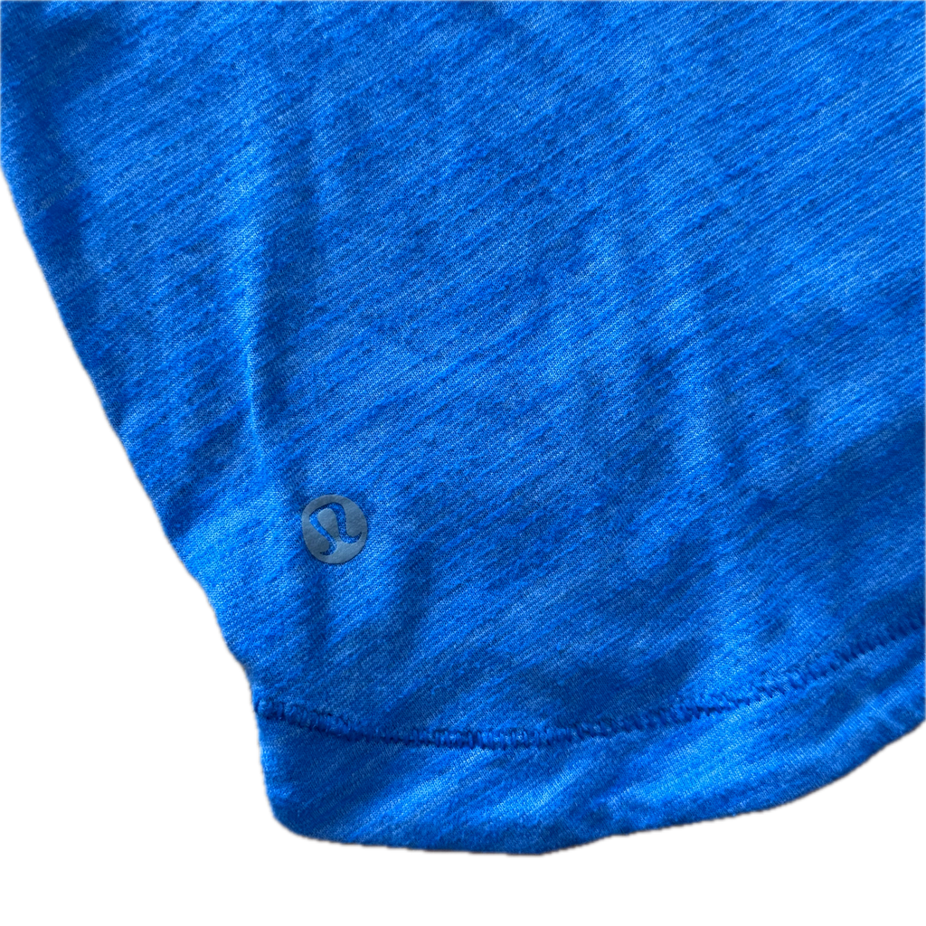Playera talla 6-8 azul jaspeada
