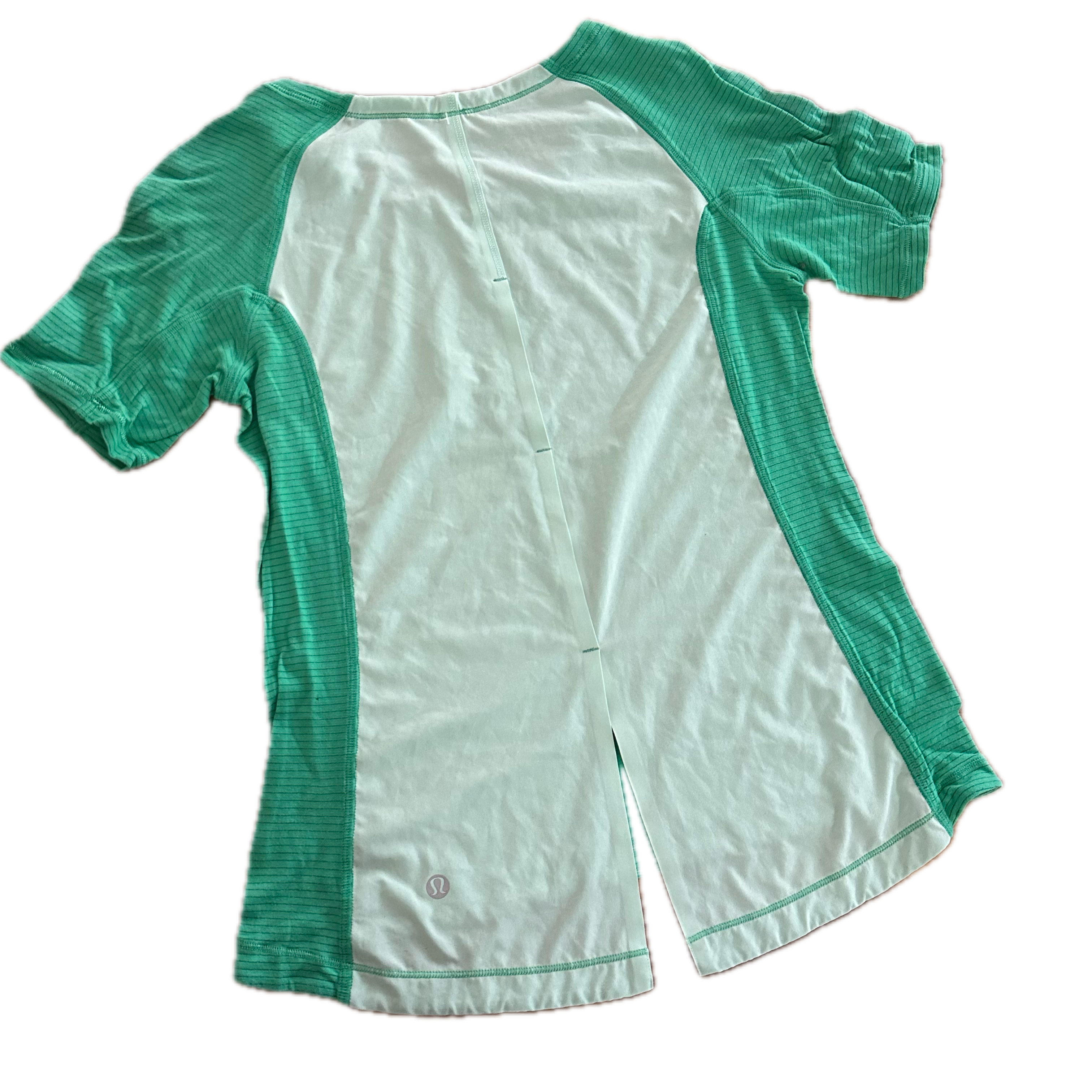 Playera talla 6 dos tonos verde