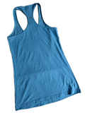 Tank Lululemon talla M  azul con rayitas tenues