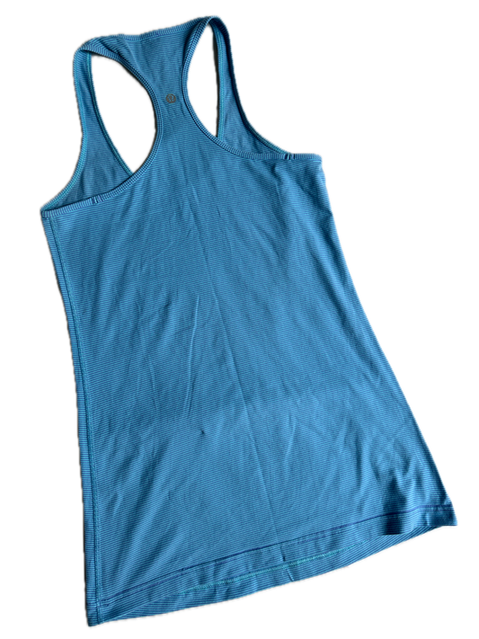 Tank 8 azul con rayitas tenues