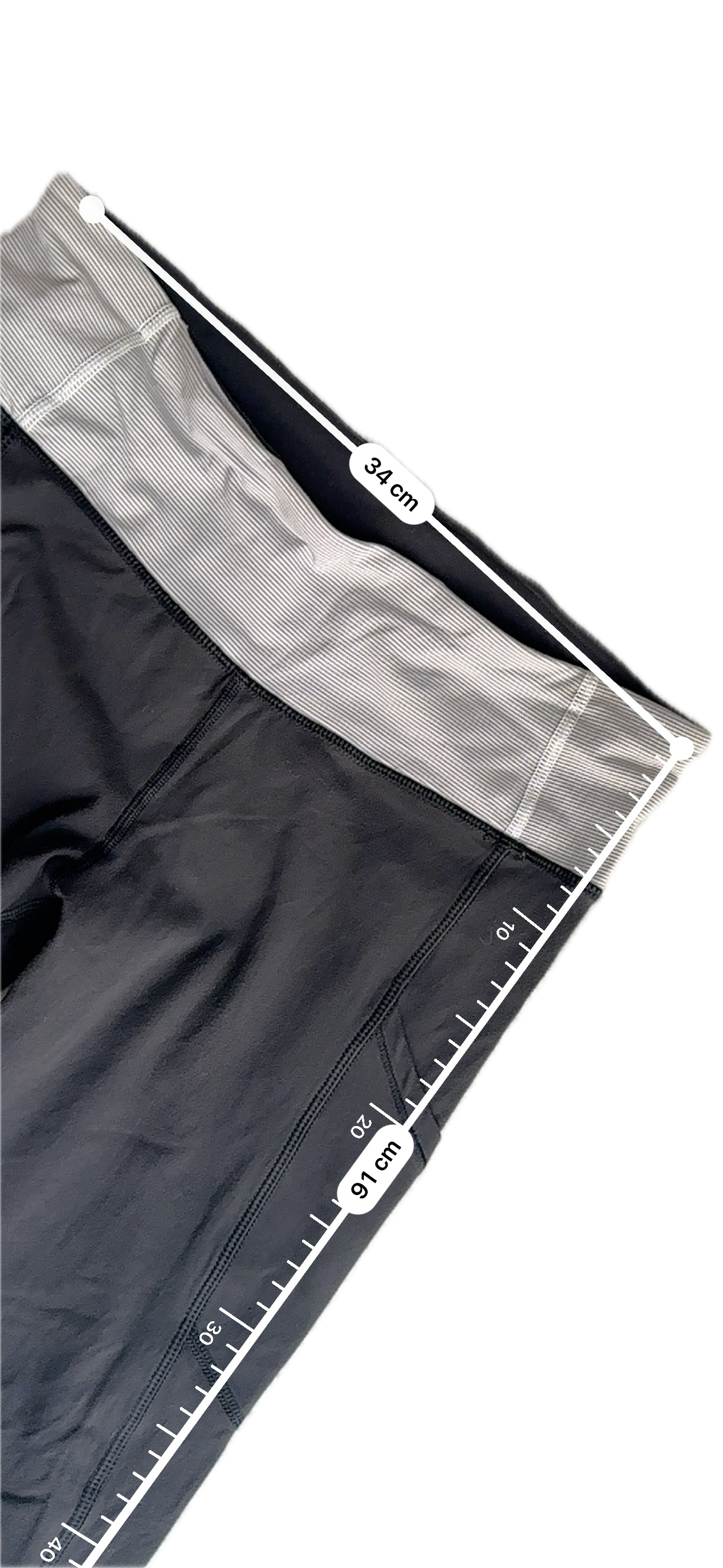 Legging 6 negro holán en pantorrillas