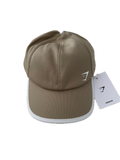 Gorra beige con línea blanca