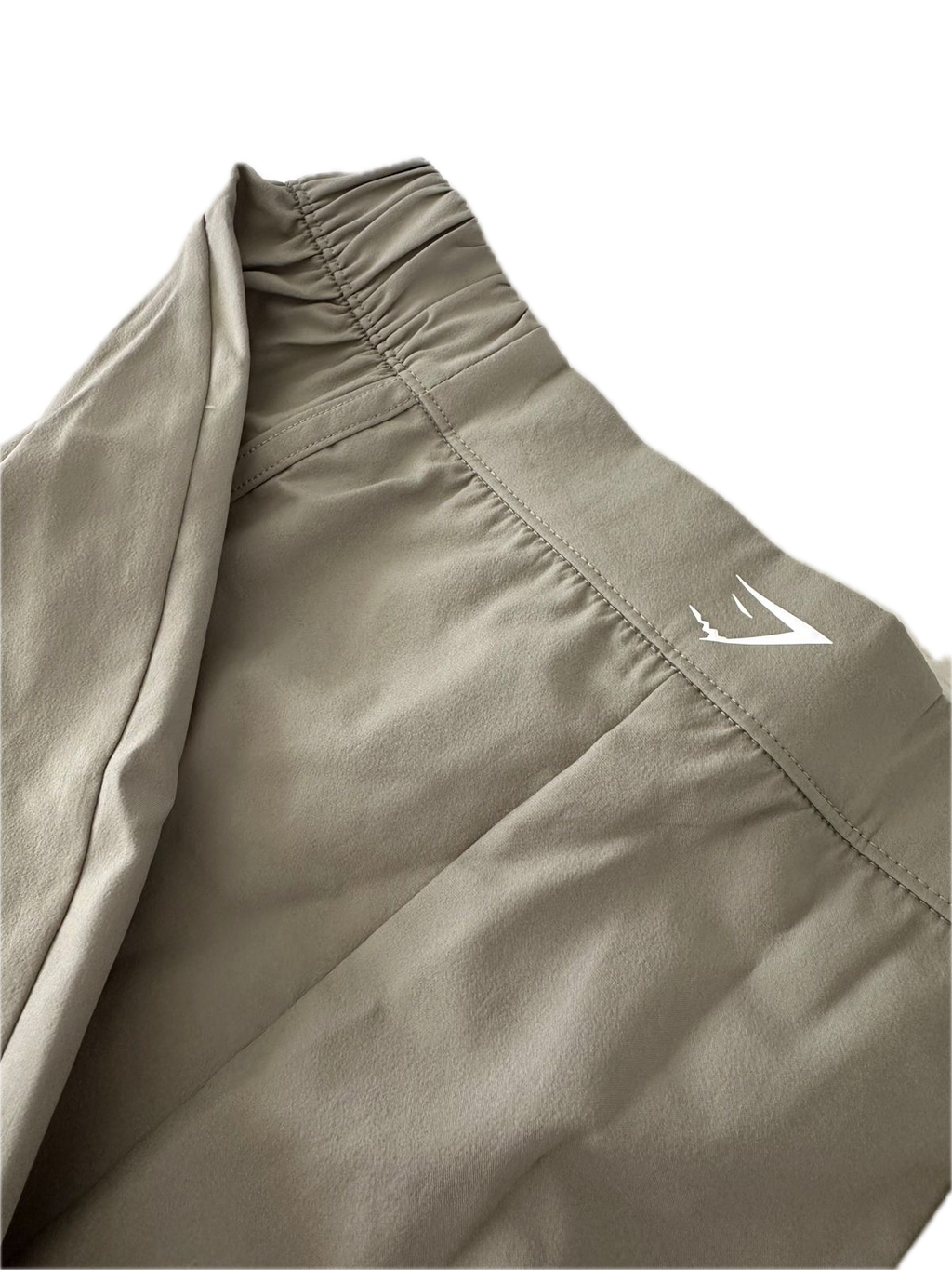 Short talla S beige tiro alto