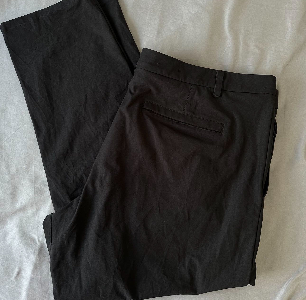 Pantalón negro 46