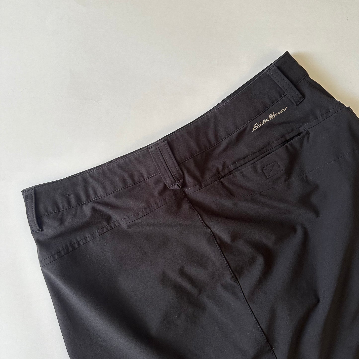 Falda 6 Eddie Bauer negra