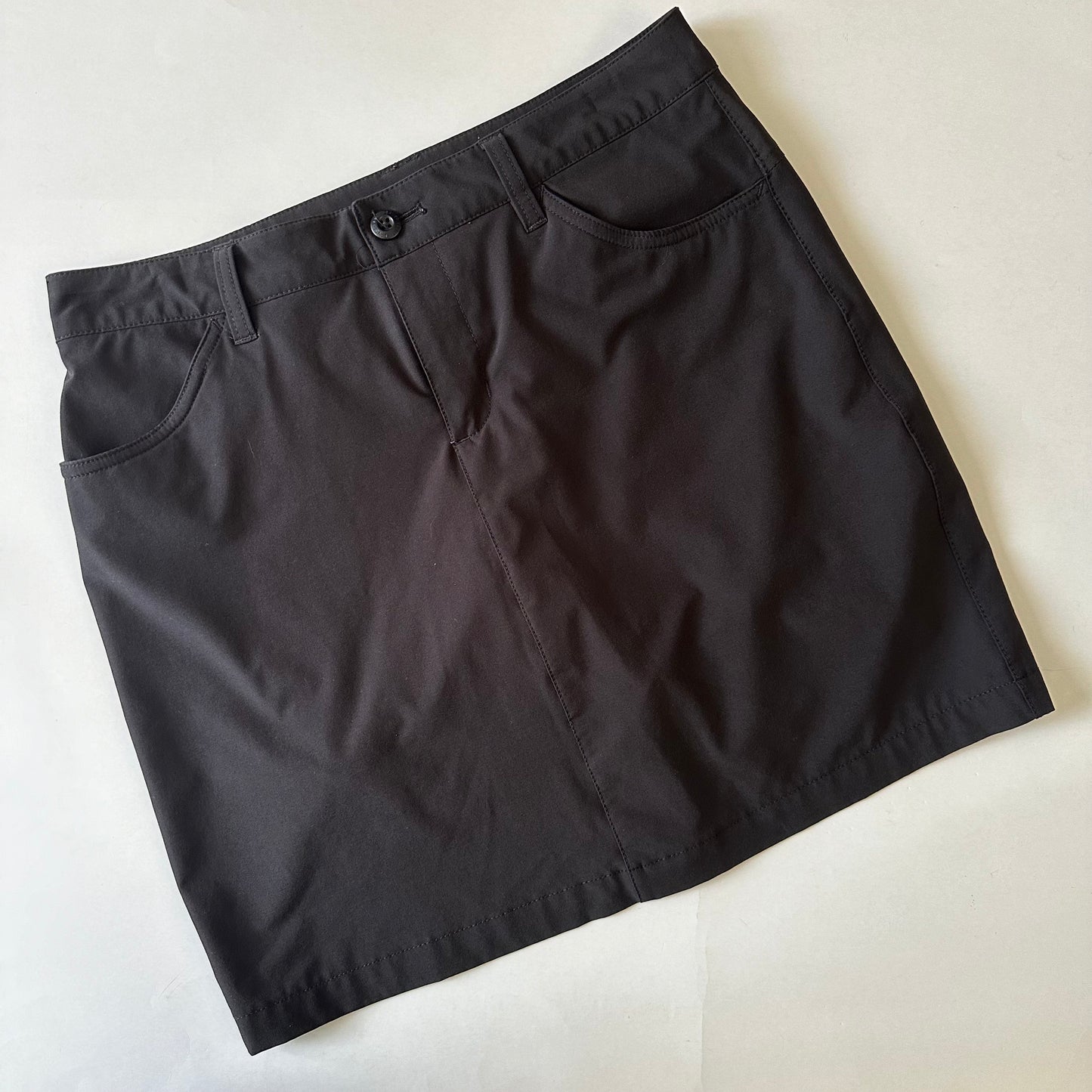 Falda 6 Eddie Bauer negra