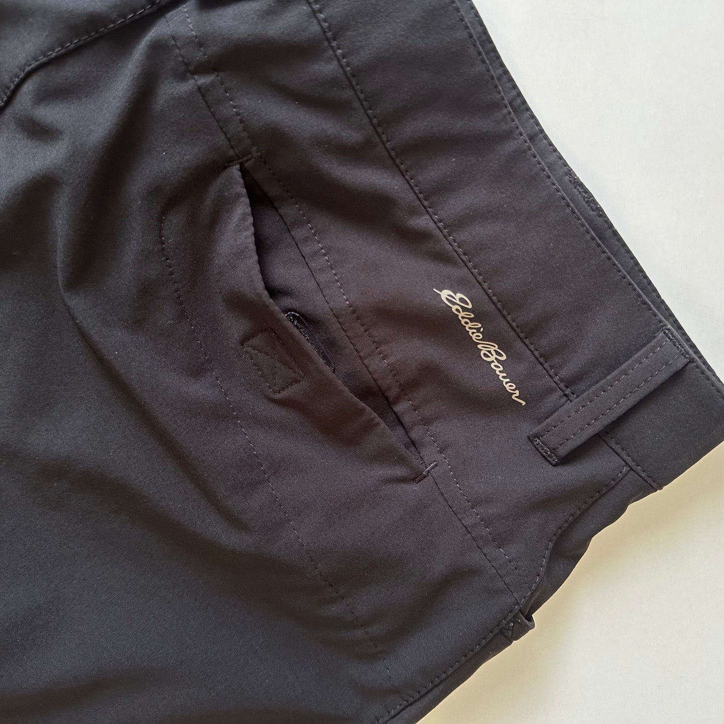 Falda 6 Eddie Bauer negra